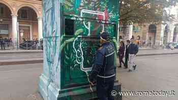 C'era una volta la cabina dei vigili: ora è un deposito bagagli abusivo