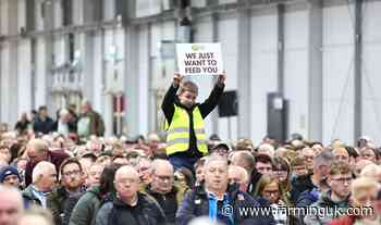 Over 6,000 NI farmers rally against 'flawed' tax changes