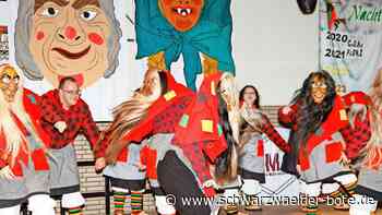 Startschuss für die Schömberger Fasnet: Wilde Gestalten und krachende Musik