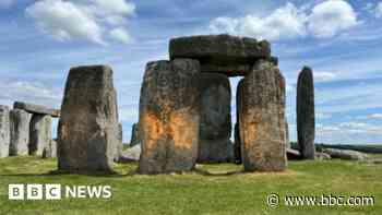 Further charge over Stonehenge powder protest
