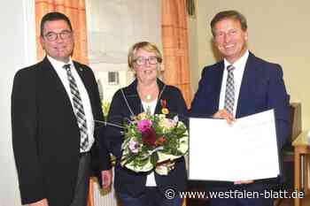 Irmgard Gemke erhält Bundesverdienstkreuz in Steinheim
