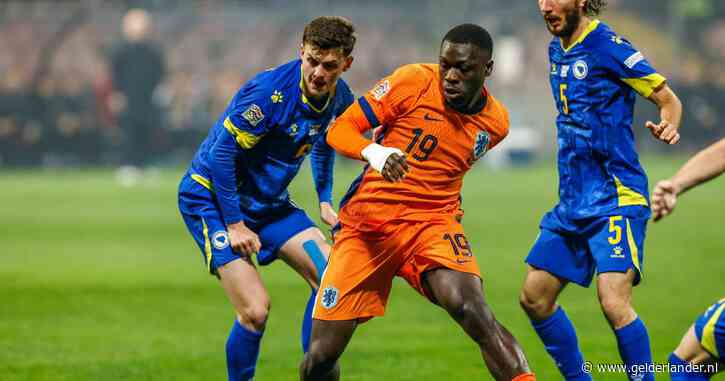 LIVE Nations League | Compleet gewijzigd Oranje begonnen tegen Bosnië, goed schot van De Vrij