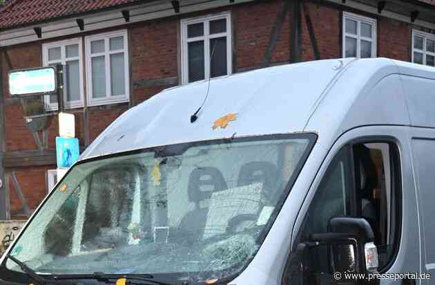 POL-STD: Bisher unbekannter Fahrradfahrer bei Unfall in Stade lebensgefährlich verletzt