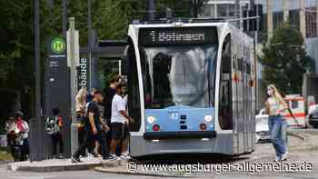 Straßenbahn rammt Kleinlaster in Ulm