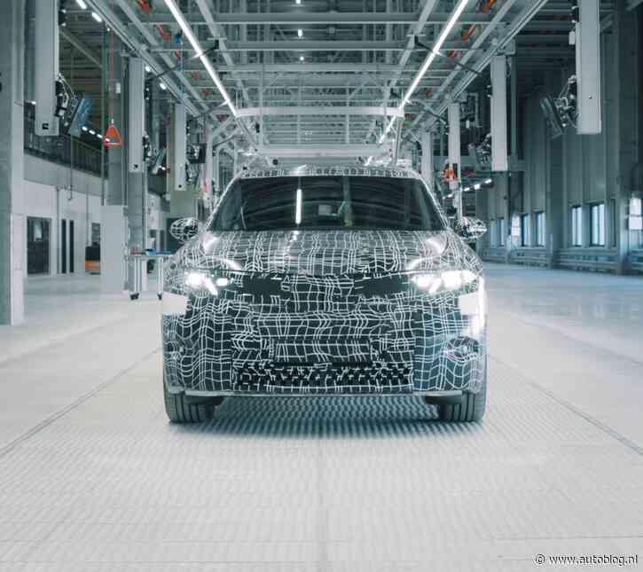 Eerste BMW Neue Klasse rolt al van de band