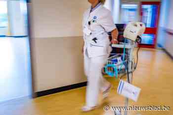 Verpleegster (25) blijkt onder invloed van cocaïne, nadat ze op eerste werkdag bijna ongeval veroorzaakt en in slaap valt bij politiecontrole