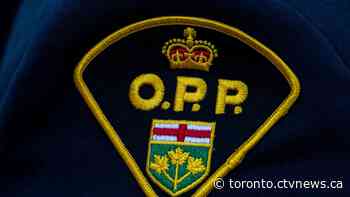 Man robbed at gunpoint after suspects crashed into his vehicle on Hwy. 410 in Brampton: OPP
