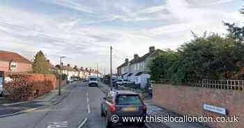Bexleyheath pensioner 'strangled wife to death over hookworm fixation'