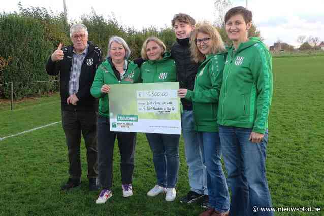 Acties voor zieke jeugdvoetballers Lars en Safwan brengen duizenden euro’s op “We gaan G-sporters en Kom op tegen kanker steunen”