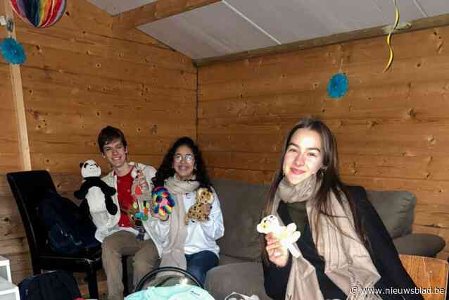 Leerlingen Regina Caeli zamelen in voor kansarme moeders