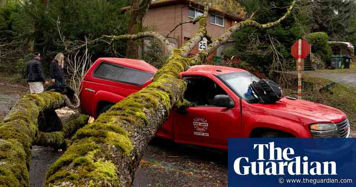 Deadly ‘bomb cyclone’ torments US north-west with strong winds and rain