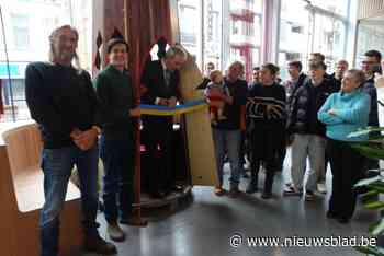 Fluistertoren verklapt geheimen van Sinterklaas in stadhuis: “Vijf meter hoge constructie waar veertig leerlingen aan hebben gewerkt”