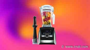 Impress Your Guests This Holiday Season With 50% Off a Professional Vitamix Smart Blender