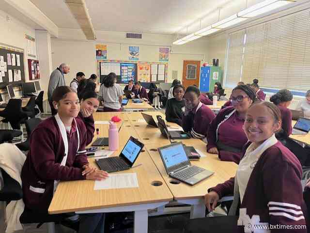 Bronx HS Academy of Mt. St Ursula explores genetics and medical technology with engineering experts