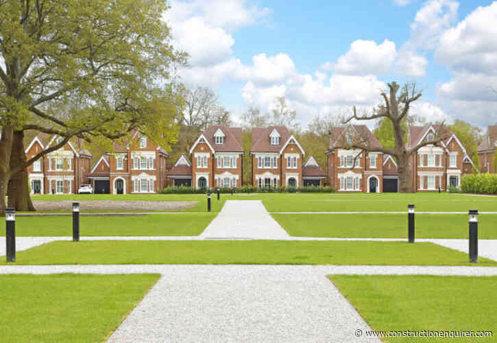 Luxury house builder files administration notice