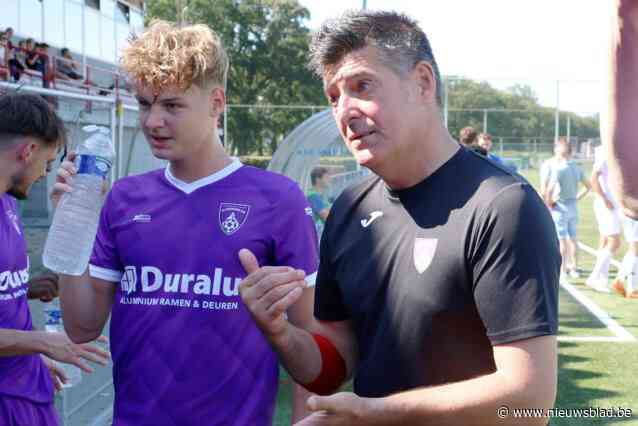 Wevelgem-trainer Pascal Mestdagh (54) gaat op bezoek waar hij als 43-jarige zijn carrière als doelman afsloot: “Ik bewaar goede herinneringen aan Club Roeselare”