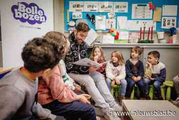 300 kinderen van de Mechelse Sint-Pietersschool hangen aan de lippen van Metejoor