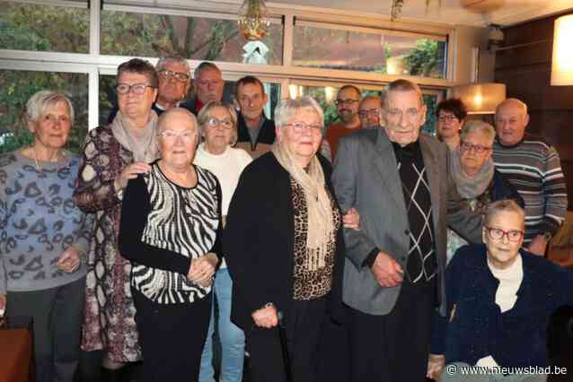 ‘Rood is Troef’ voor briljanten koppel Etienne en Louisa