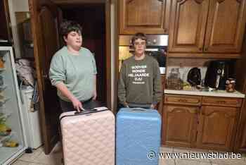 Buschauffeur laat valiezen zusjes met beperking wéér staan: kinderen totaal overstuur thuis gebleven