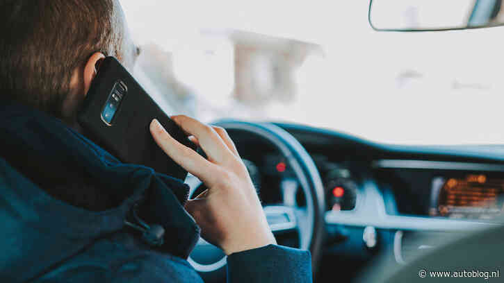 Botsen met telefoon in je hand? Zelf betalen!