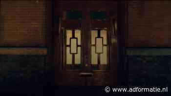 Postcode Loterij toont 'zingende deuren' in eindejaarscampagne