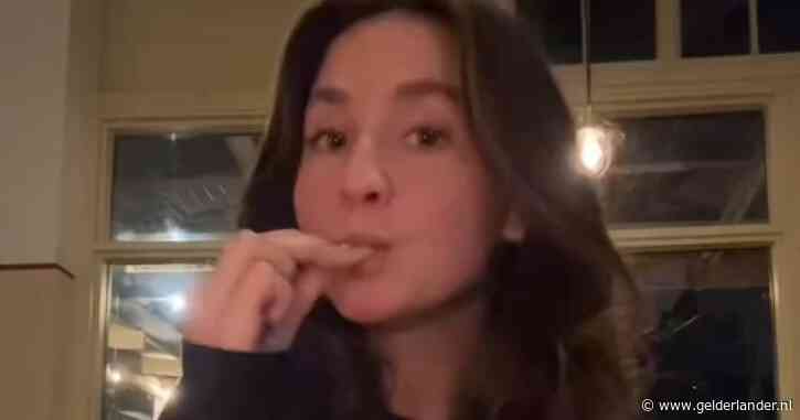 Vrouw doet alsof ze influencer met ‘bijna 1 miljoen’ volgers is en filmt stiekem hoe ze gratis eten krijgt in Amsterdam