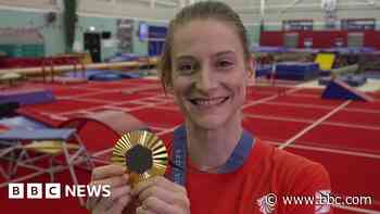 Trampoline Olympic champion joins the circus