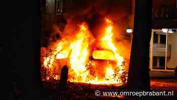 112-nieuws: autobrand in Oosterhout • kapotte vrachtwagen van A2 gehaald