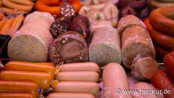 Wurst-Rückruf: Hersteller warnt vor Verzehr – Es drohen Fieber, Erbrechen und Durchfall