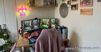 What’s on your desk, Kylie Robison?