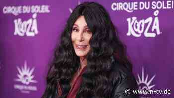 Unschöne Erinnerungen an Dreh: Cher nennt Regisseur Bogdanovich ein "Schwein"