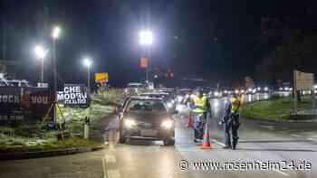 Hells Angels feiern Cluberöffnung: Großkontrollen der Polizei - Macheten und Messer entdeckt