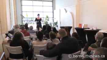 Poetry event raises funds for local shelter