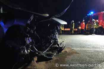 Zwei Verletzte bei Unfall auf B239 bei Nieheim-Sommersell