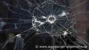 Unbekannter wirft Scheibe einer Wohnung ein