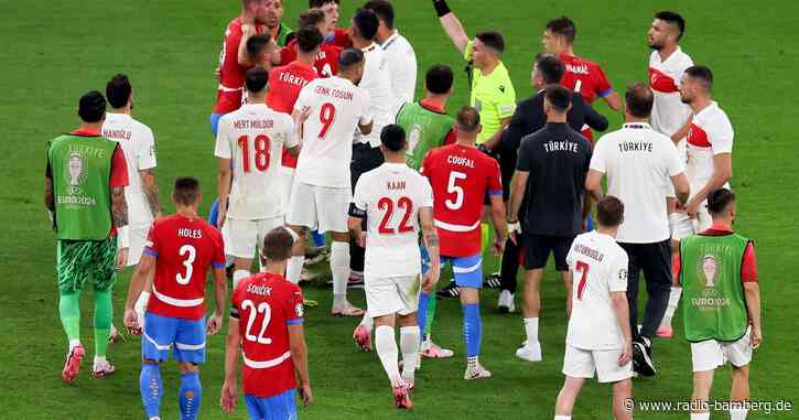 EM-Rekord-Schiedsrichter pfeift Bayern-Spiel gegen Paris