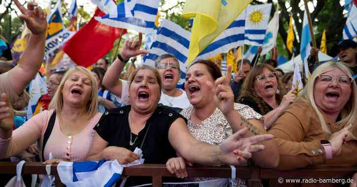 Uruguayer wählen Präsidenten in Stichwahl