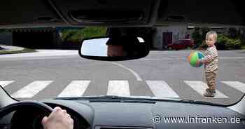 Segnitz: Kleinkind bei Zusammenstoß mit Auto schwer verletzt