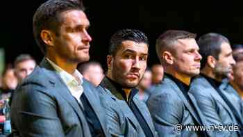 Rückendeckung für Trainer Sahin: Draußen Panzer-Attrappe, drinnen beschwört der BVB Frieden