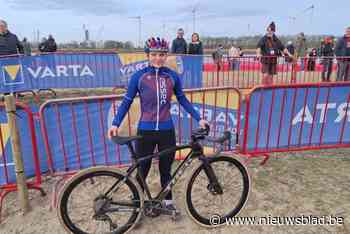 “Nooit verwacht te kunnen uitrijden”: 18-jarige Alexe De Raedemaeker maakt geslaagd wereldbekerdebuut bij de beloften