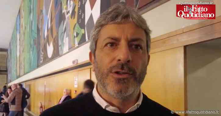 L’assemblea del M5S silura il garante Beppe Grillo. Fico: “Non ho condiviso il boato della platea. Gli iscritti hanno chiesto partecipazione”