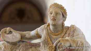 Italian Police Recover Ancient Etruscan Objects Looted By “Amateurish” Tomb Raiders