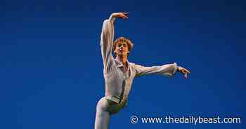 Russian Ballet Dancer Critical Of Putin Falls From 5th Floor To His Death