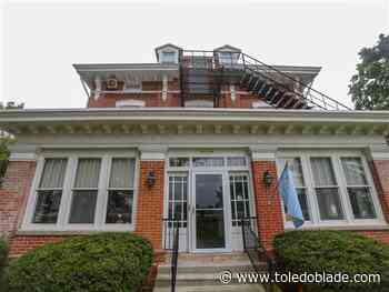 Wedding dress exhibit leaves Wood County Museum Dec. 7