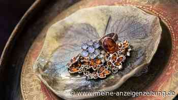 Basteln im Advent: Tonschale mit Blattmuster für Schmuck