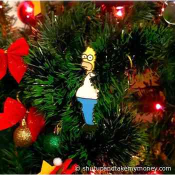 Homer In The Bushes Meme Christmas Tree Ornament