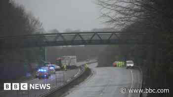 Road worker dies after multi-vehicle crash on A30