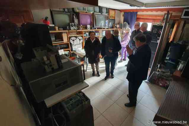IN BEELD. Dag van de Wetenschap lokt veel volk naar Bogaarden