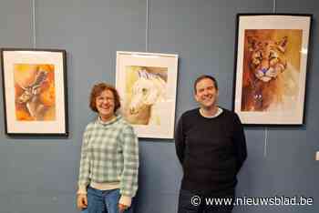 Lokale kunstenares Jenny Ledene stelt tentoon