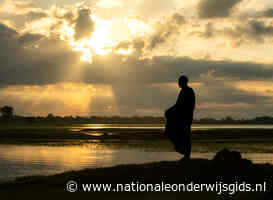 Hoogleraar en monnik stopt tijdelijk met lesgeven vanwege wangedrag